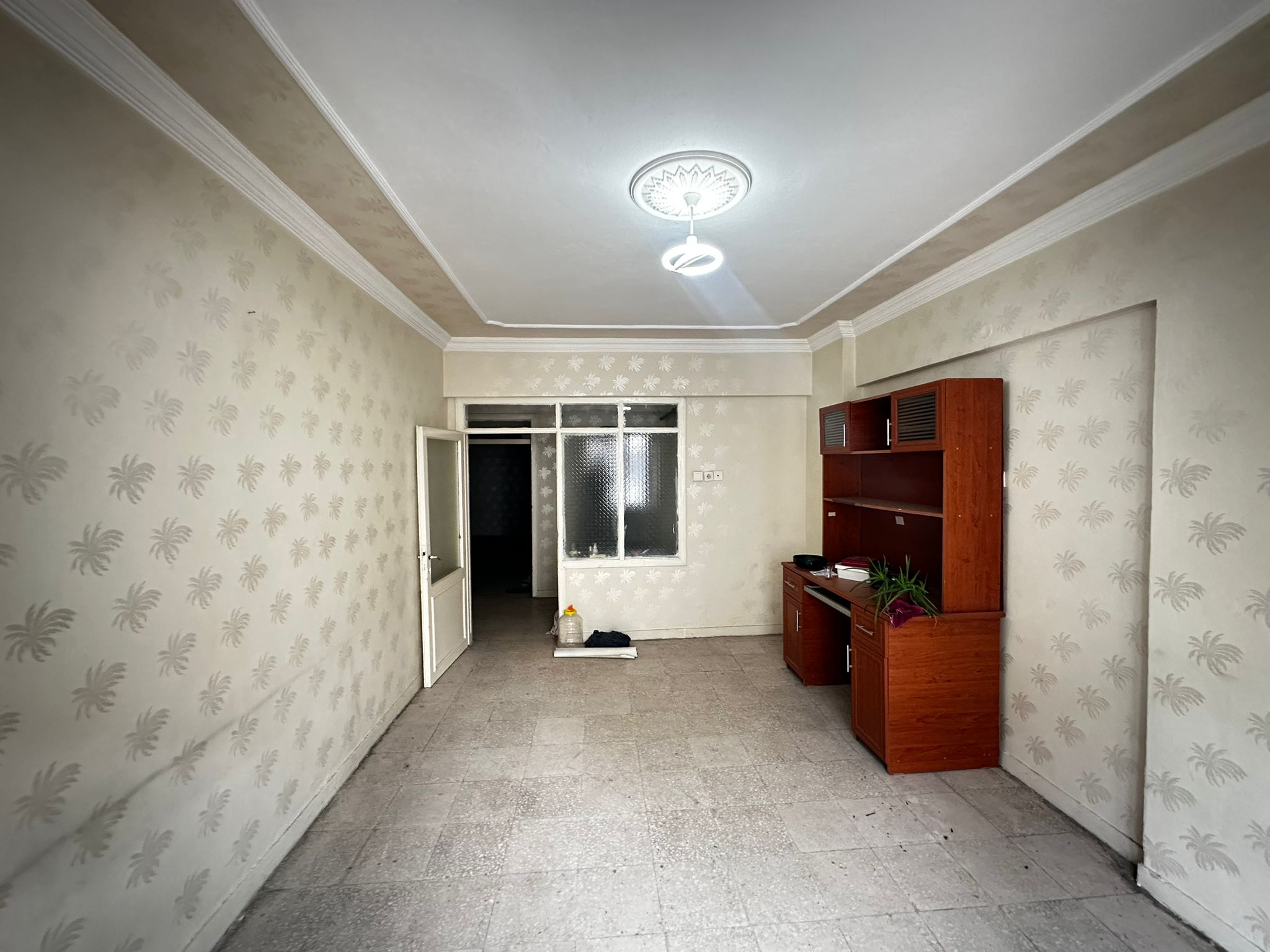 KAYA EMLAKTAN HATBOYU CADDESİNDE DOĞALGAZLI 3+1 DAİRE